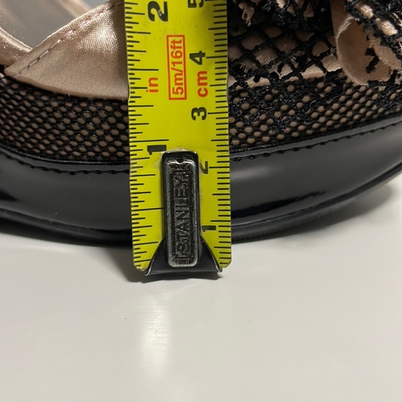 Qupid - wedge heel shoe - size 7.5 or 8 - Picture 9 of 9